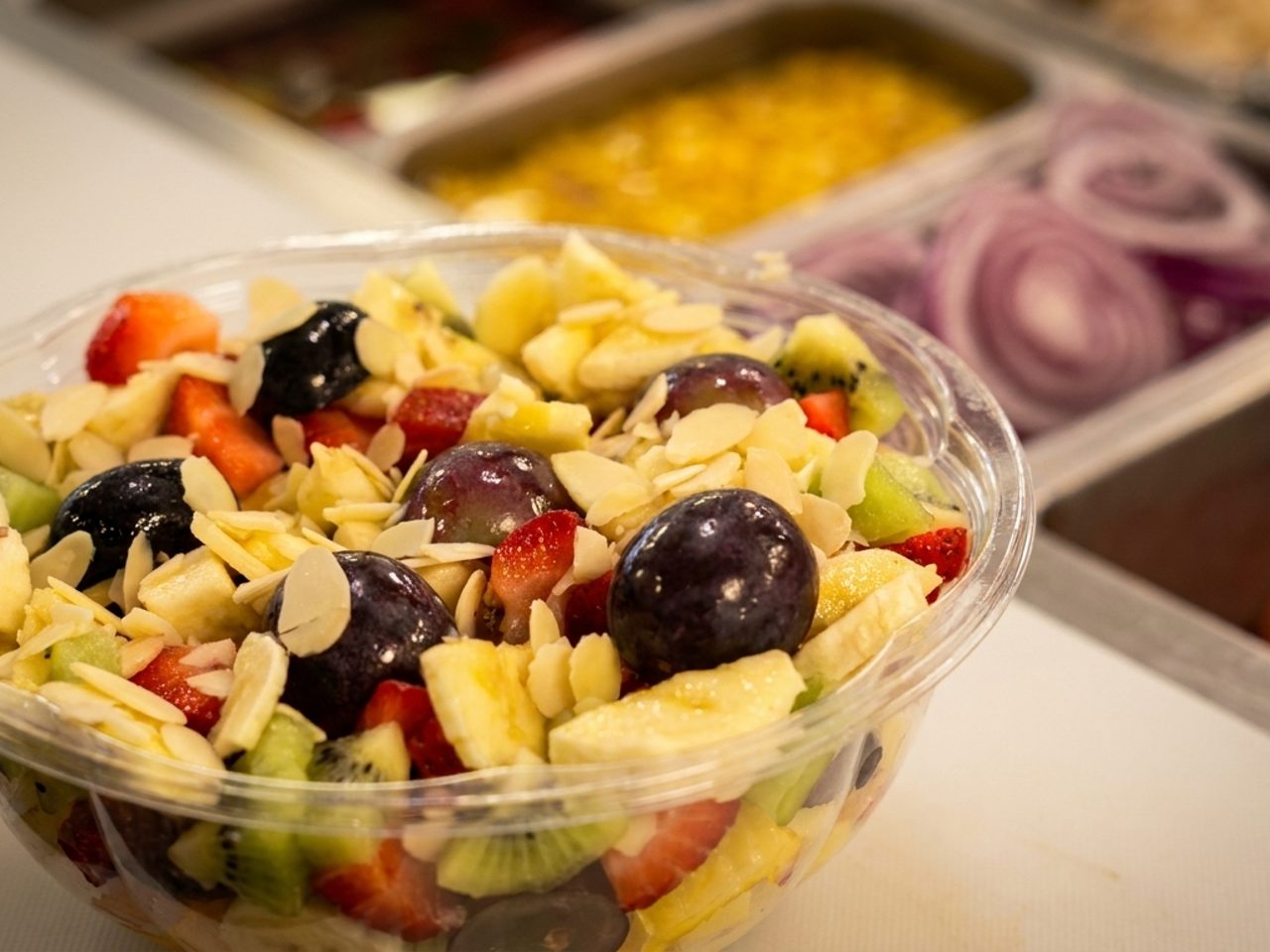 Fresh salads and bowls